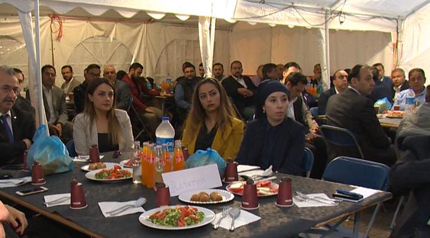 Lapon organiseert iftar en bespreekt Turkse onderwerpen