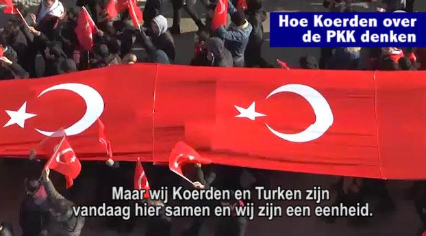 Koerden en Turken protesteren samen tegen PKK